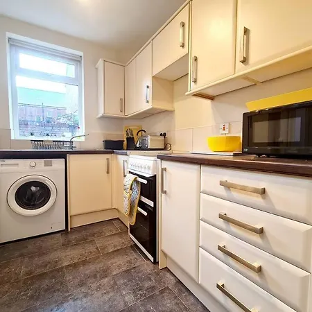 4br House Amazing Location Ecclesall Road